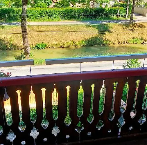 L'etape Du Canal - Pelerins, Randonneurs, Vacanciers Vandrerhjem