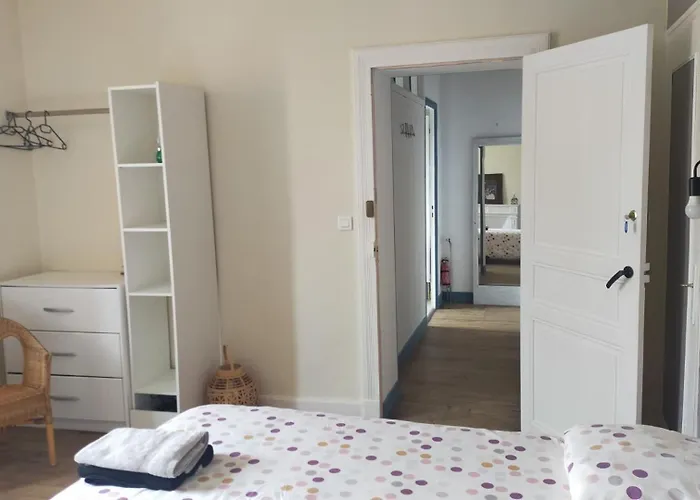 L'etape Du Canal - Pelerins, Randonneurs, Vacanciers Condom