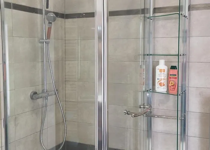 L'etape Du Canal - Pelerins, Randonneurs, Vacanciers Vandrerhjem Condom