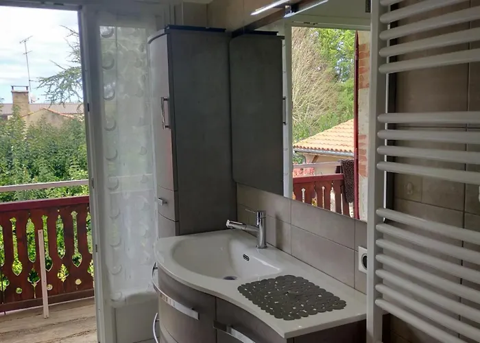 L'etape Du Canal - Pelerins, Randonneurs, Vacanciers Condom