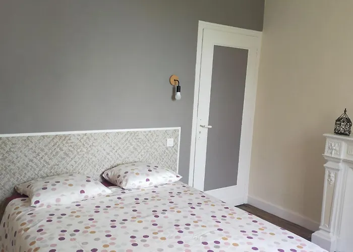 L'etape Du Canal - Pelerins, Randonneurs, Vacanciers * Condom